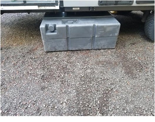 Camper & RV Tanks Holding PolyJohn